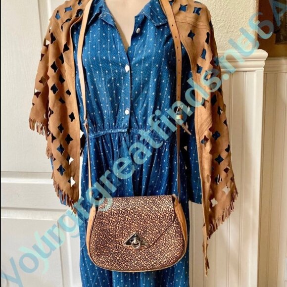 Vintage Mexican Tooled Leather Crossbody Bag - Picture 9 of 9